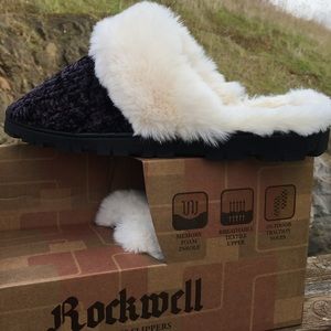Women’s Rockwell slippers